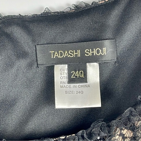 TADASHI SHOJI OT85851MQ RUCHED FLORAL LACE SCOOP NECK CAP SLEEVE SHEATH DRESS - Picture 12 of 15